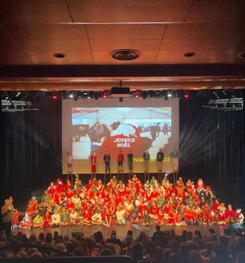 Tous en scène, par l'association Ensemble
