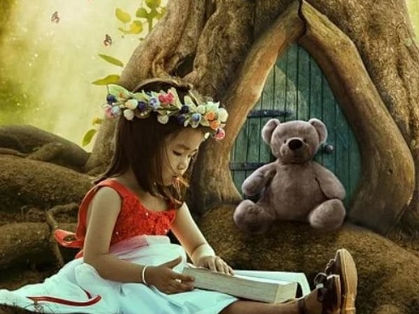 Exposition à la médiathèque / La Malle / Les livres géants