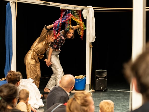 Spectacle familial Cou erture